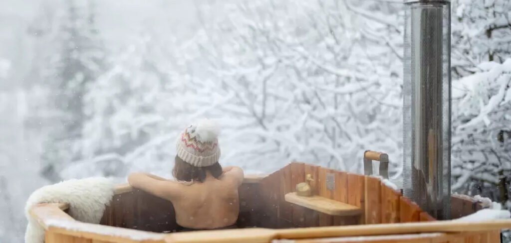 How to Insulate Inflatable Hot Tub in Winter