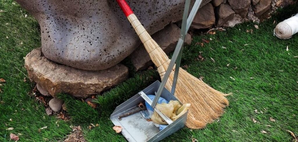 How to Use a Garden Hoe