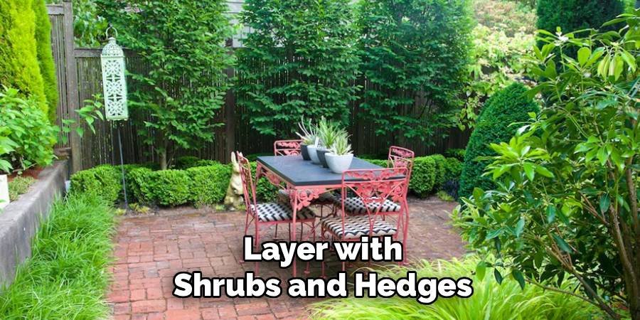 Layer with Shrubs and Hedges