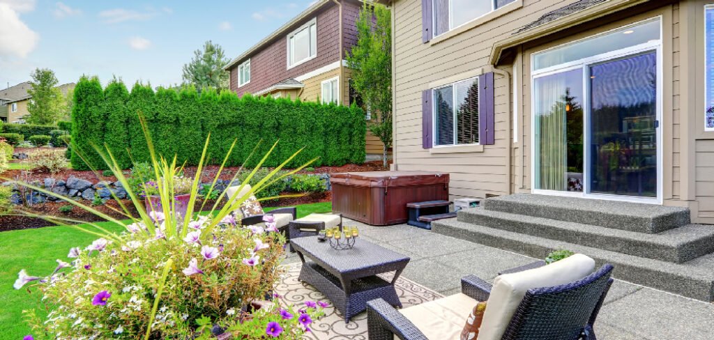 How to Decorate Patio with Plants
