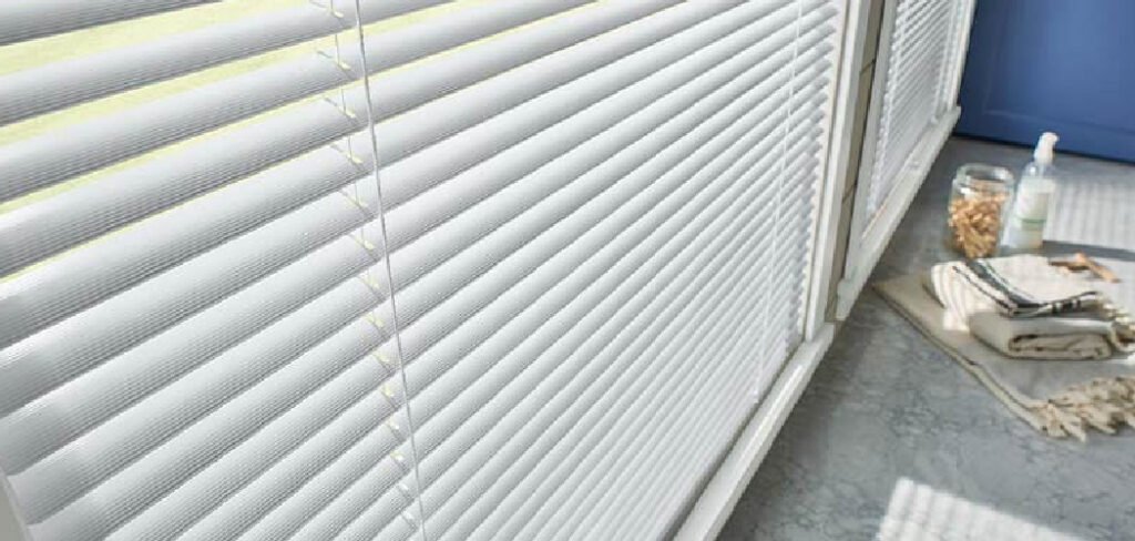 How to Fix Patio Door Blinds